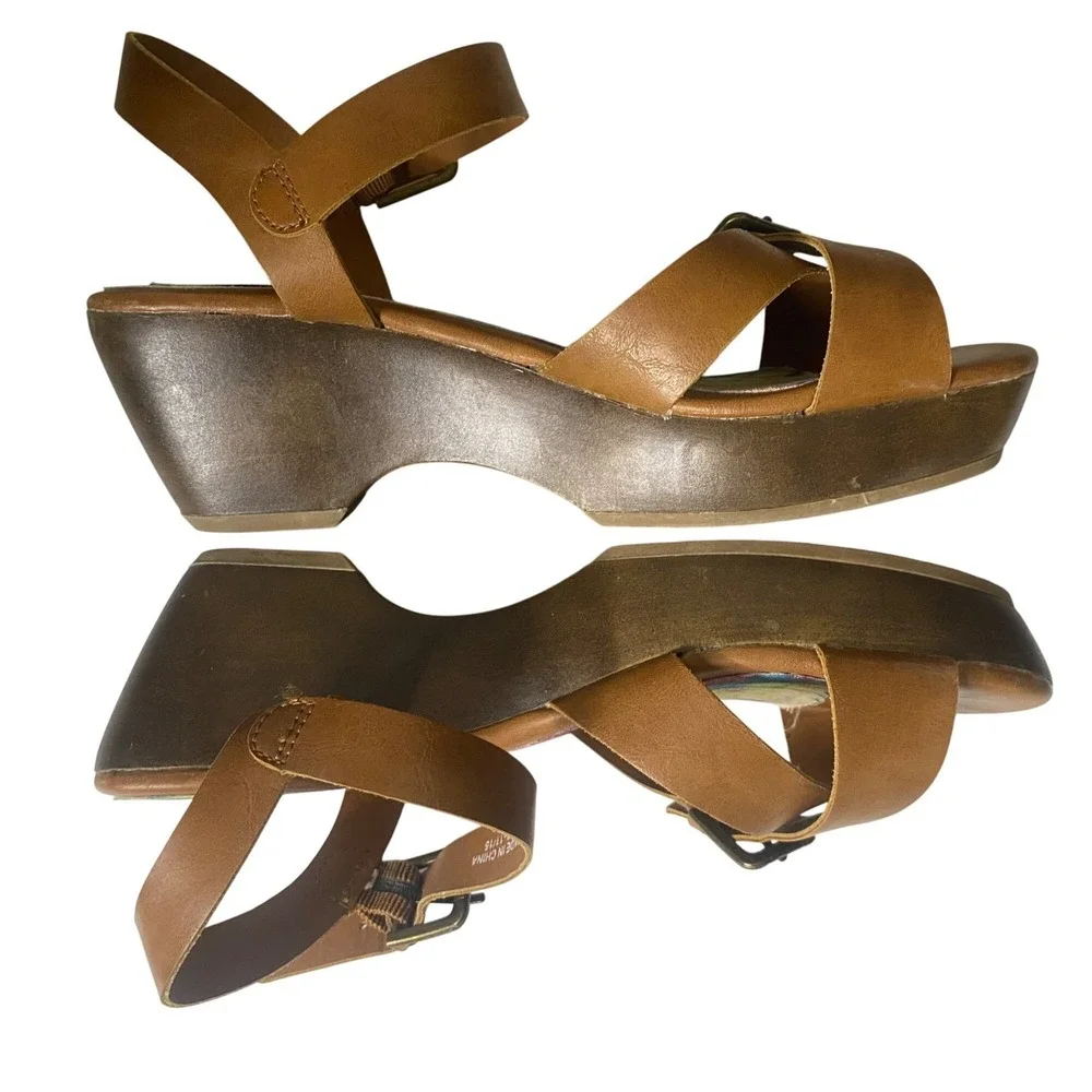 Steve Madden Stevies Groovy Sandals Girls Size 4 Brown Strap‎ Faux Leather